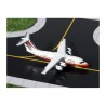 Model samolotu BAE 146, skala 1:400, GeminiJets. Malowanie psa.
