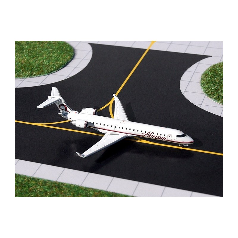Model samolotu GeminiJets CRJ700 BOMBARDIER marki GeminiJets GJQXE730