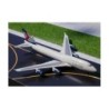 Model redukcyjny Boeing 747-400 Canadian, skala 1:500. Biały kadłub, czerwono-biało-niebieski ogon, malowanie linii Canadian.