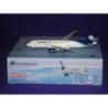 Model Boeing 787-8 Aero Mexico, skala 1:400, Dragon Wings. Biały kadłub, czerwono-błękitne malowanie, logo linii lotniczych.