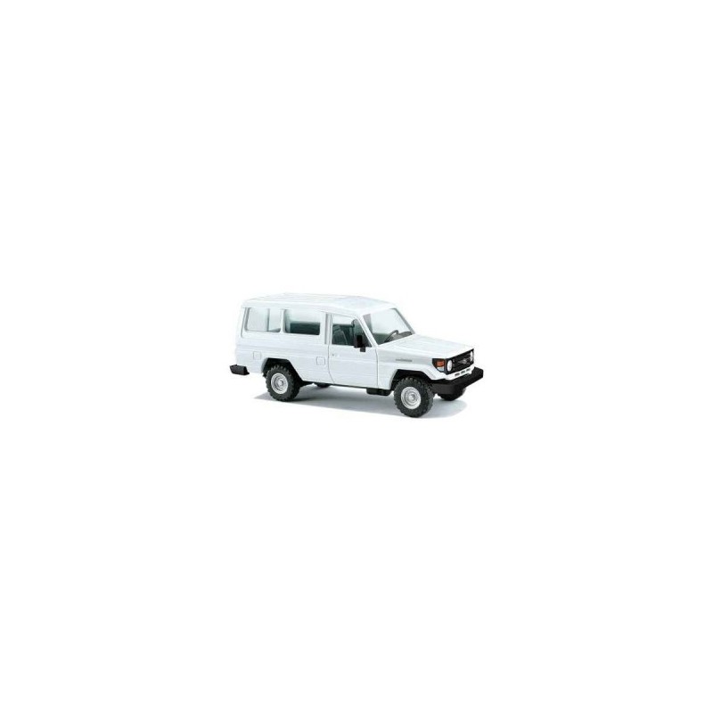 Model pojazdu Toyota Land Cruiser HZJ 78 (1/87H0) marki BUSCH BU43500