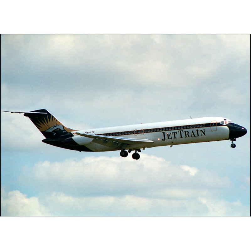 McDonnell Douglas DC-9-30 Jet Train, skala 1:400, model kolekcjonerski. Malowanie linii Northwest, rejestracja N959N.