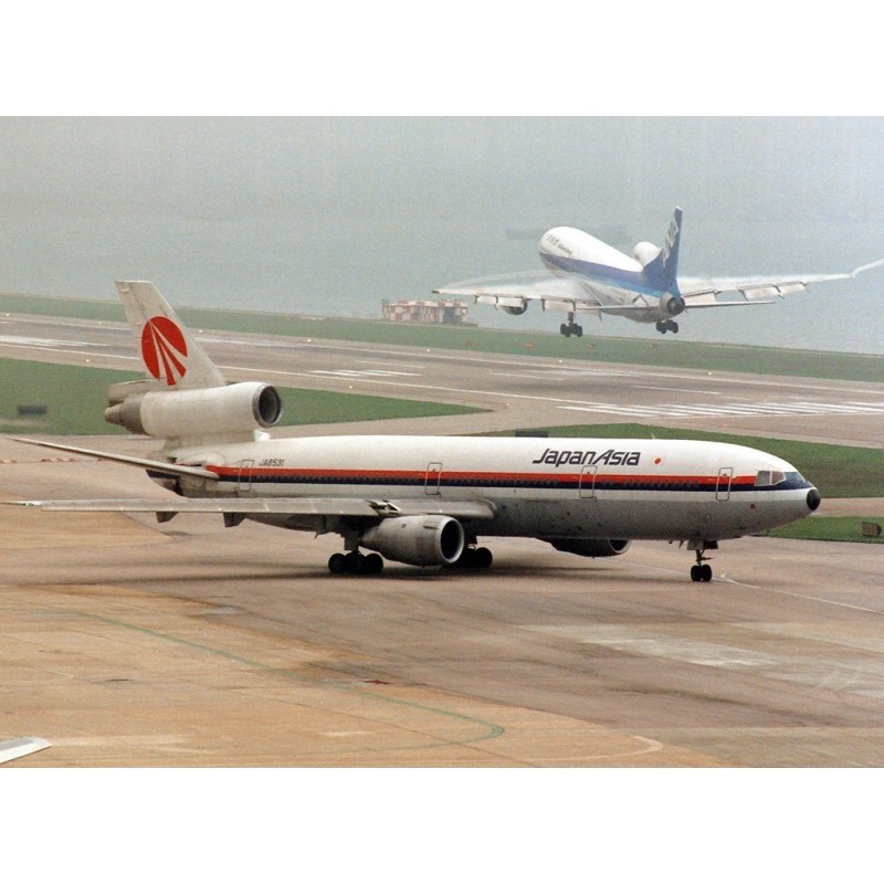 McDonnell Douglas DC-10-40 Japan Asia, skala 1:400, detalistyczne wykończenie.