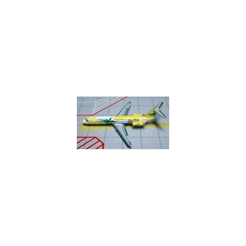 Model samolotu McDonnell Douglas DC-9-32, skala 1:400, Cebu Pacific, żółto-zielone malowanie, detale linii lotniczej.