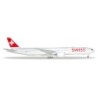 Model samolotu SWISS INTERNATIONAL AIRLINES BOEING 777-300ER marki Herpa HE559317