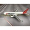 Model redukcyjny Boeing 767-300, skala 1:400, Phoenix. Biały kadłub, czerwone elementy, logo Martinair.