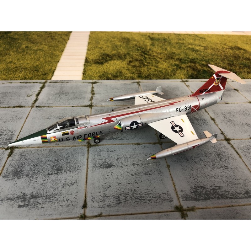 Model F-104S Starfighter, skala 1:72, malowanie Sky Guardians, detale US Air Force.