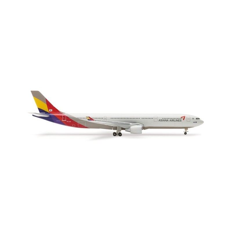 Model samolotu Asiana Airlines Airbus A330-300 (new colors) marki Herpa HE510158