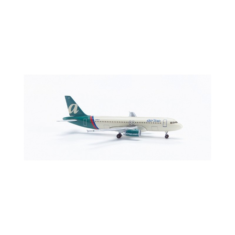 Model AirTran Airbus A320, skala 1:500, HERPA. Biały kadłub, zielony ogon i silniki, logo AirTran.