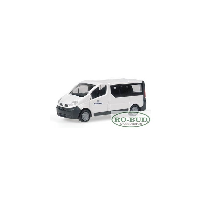 Model pojazdu RENAULT Trafic Combi Bundeswehr (1/87) marki RIETZE AUTOMODELLE RIE51362