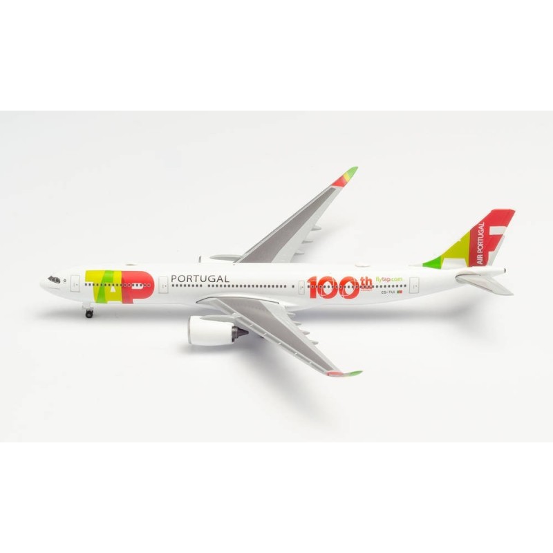 Model samolotu TAP Air Portugal Airbus A330-900 neo "100th Aircraft" marki Herpa HE533843