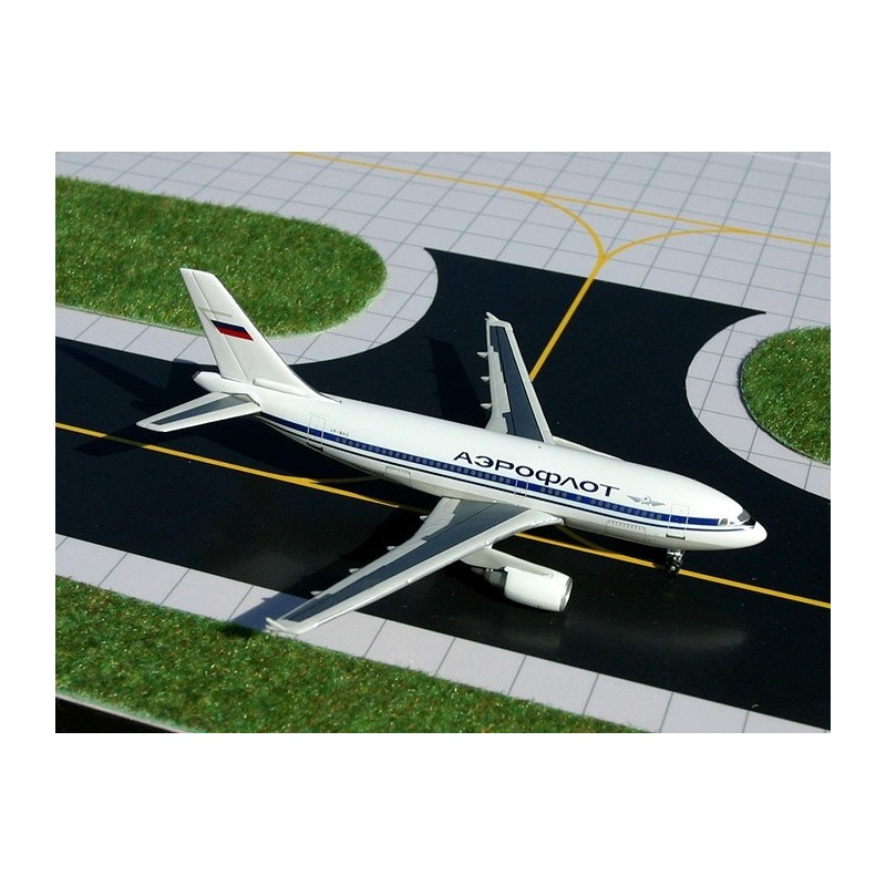 Model samolotu Airbus A310, skala 1:400, GeminiJets. Malowanie Aeroflot.