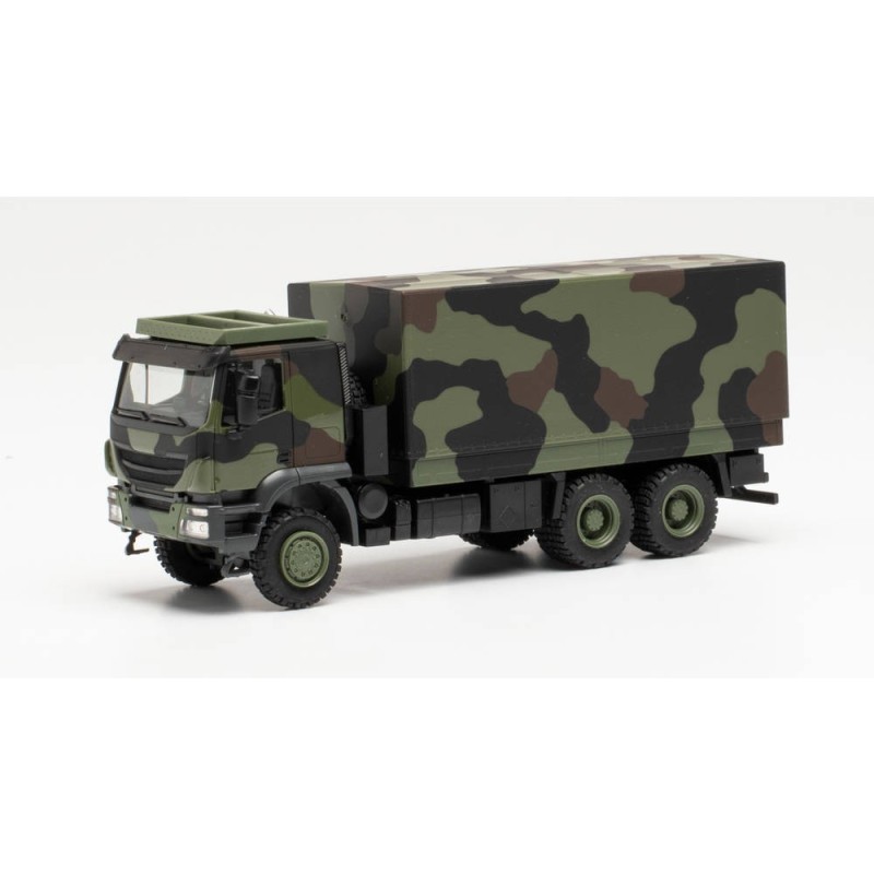 Model pojazdu IVECO TRAKKER 6X6 PRITSCHE/PLANE FLECKTARNDESIGN "BUNDESWEHR" marki Herpa HE746786