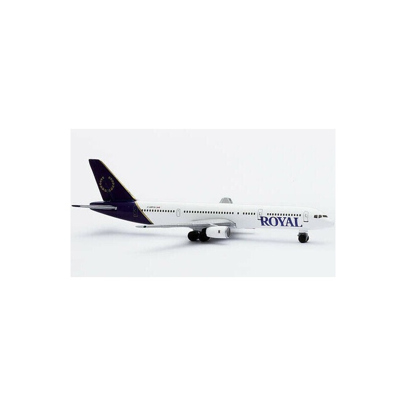 Model redukcyjny Boeing 757-200, skala 1:500, HERPA. Biały kadłub, ciemnoniebieski ogon, logo Royal.