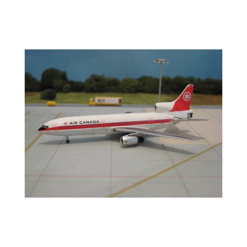 Lockheed L-1011 TriStar, skala 1:200, Inflight200. Malowanie Air Canada, czerwono-biały.