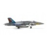 Model redukcyjny F/A-18C Hornet "Marauders" VF-82, skala 1:200, Herpa. Szary kadłub, kolorowe elementy na ogonie i przedniej czę