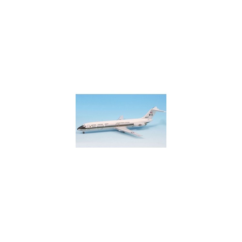 Model DC-9-30 United States Navy, skala 1/200, metalowy, szczegółowy.