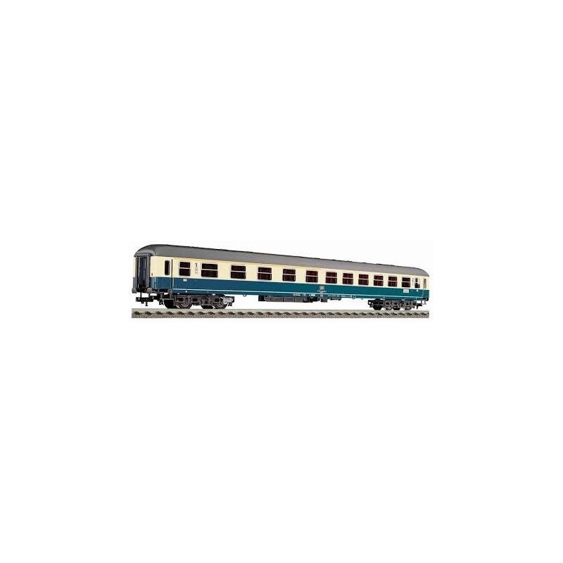 Model wagonu osobowego FLA5612, skala 1:87, epoka III, DB, zielono-kremowy.