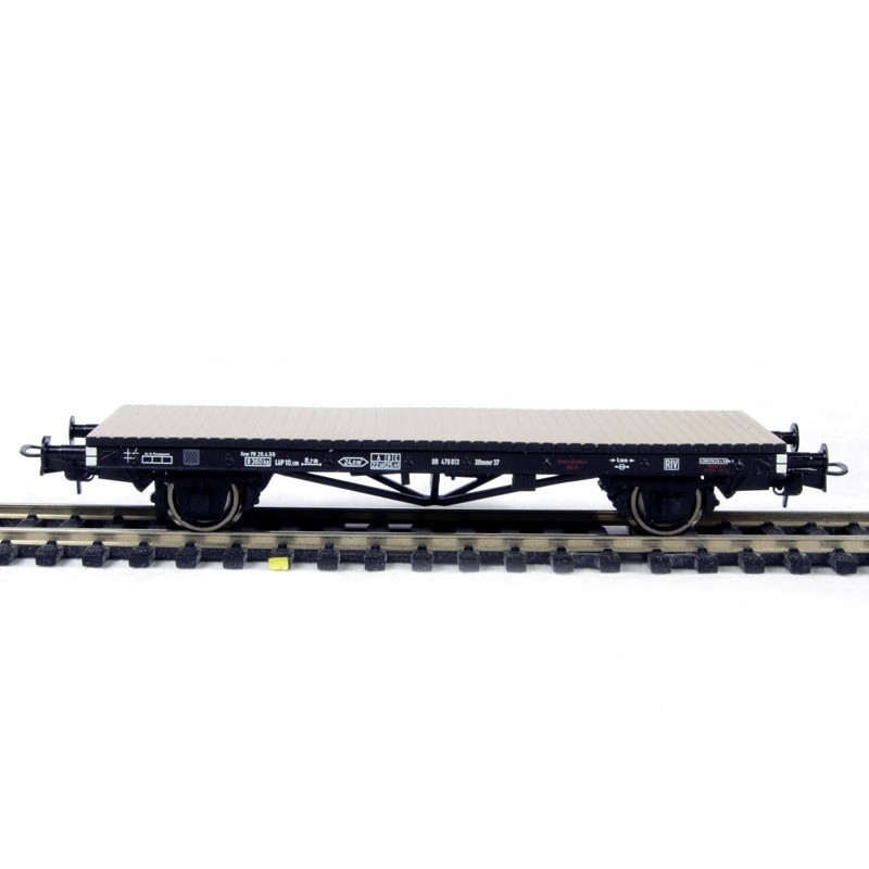 Model wagonu towarowego DB Xflmmr Flat, skala 1:87, czarny z szarą podłogą.