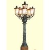 Lampa uliczna w stylu antycznym, 3 światła, metal, detale zdobnicze.