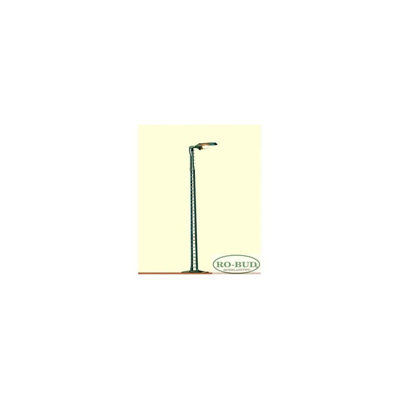 Lampa dworcowa, skala 1/160N, Ro-Bud. Zielona, z detalami.
