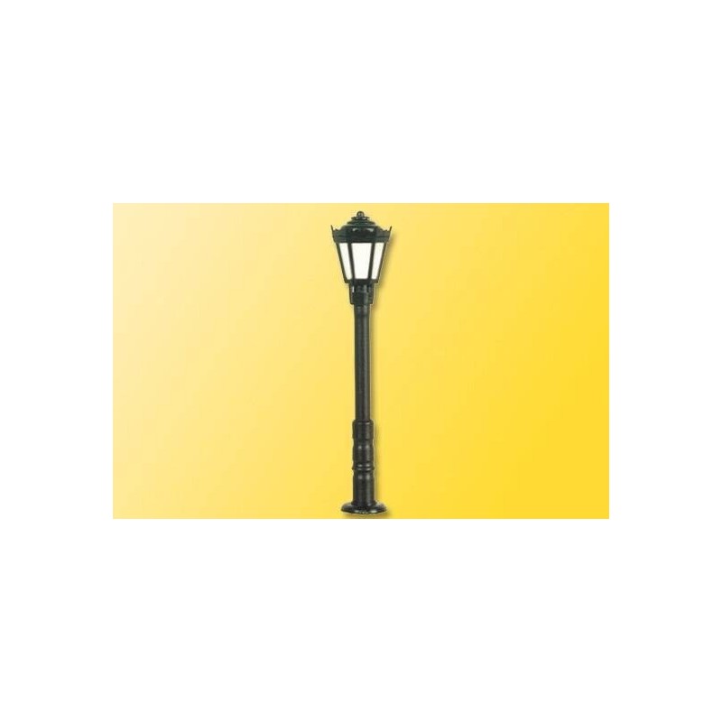 Lampa parkowa, Viessmann, skala N, z efektem białego ciepłego światła LED.