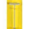 Model redukcyjny lampy ulicznej, skala 1:12. Metalowy słup z dwiema lampami.