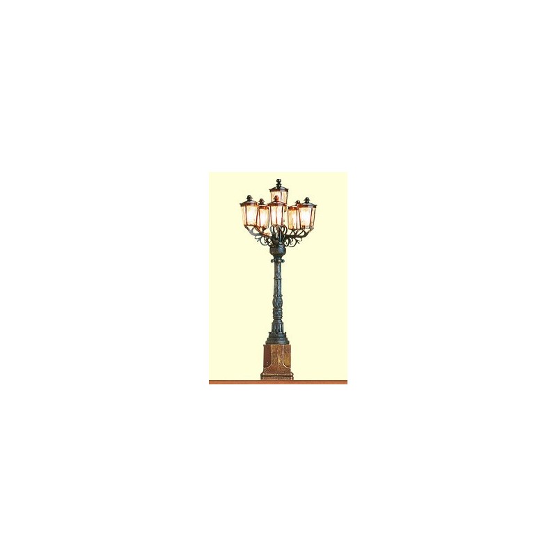 Model H0 latarni parkowej, Baden-Baden, skala 1:87, 4 lampy, detale.