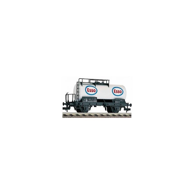 Wagon towarowy Esso, skala HO, Fleischmann 5032, biały zbiornik z logo Esso.