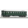 Wagon osobowy ROCO 45497, skala H0, zielony z białym dachem.