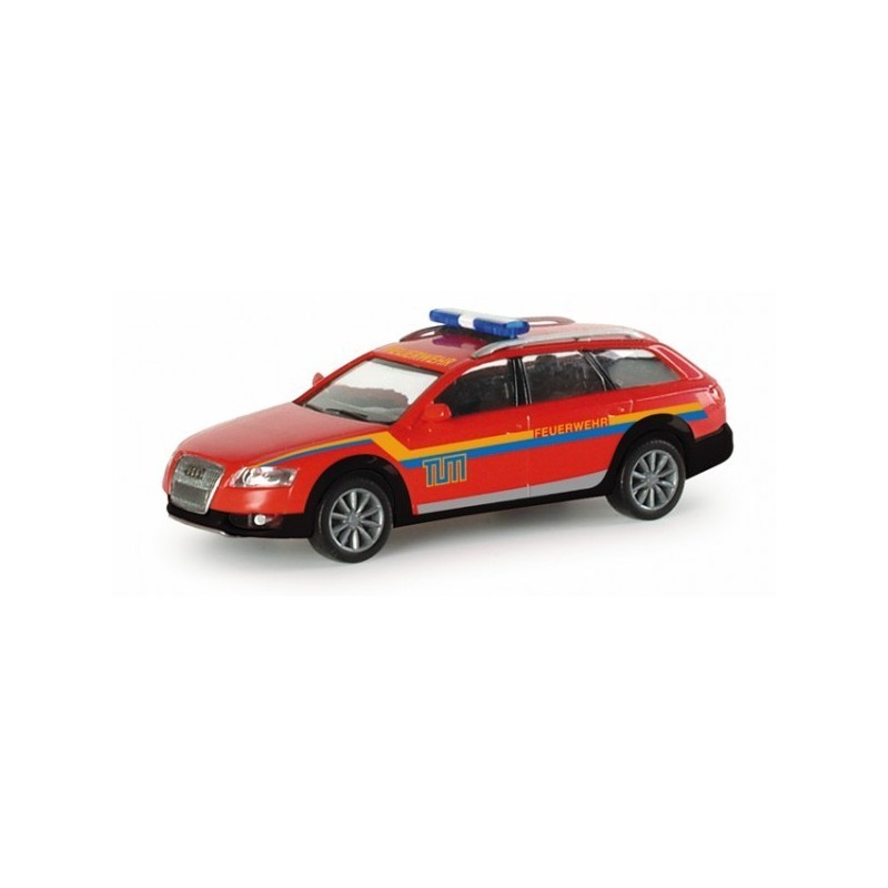 Model redukcyjny Audi A6 Allroad, skala 1:87, HERPA. Czerwony samochód strażacki z napisem TU München i FEUERWEHR.