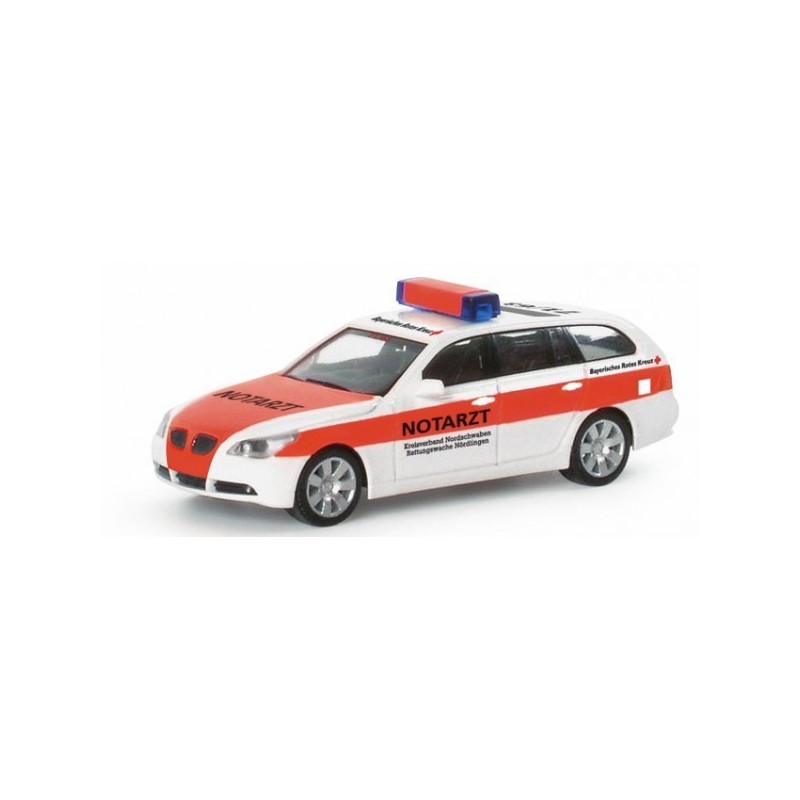 Model redukcyjny BMW 5 Touring "Noerdlingen rescue service", skala 1:87, Herpa. Biało-czerwony samochód ratunkowy z napisem "Not