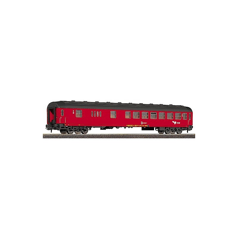 Wagon osobowy ROCO 44938, skala H0, czerwony z czarnym dachem, szczegółowy model.