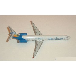 McDonnell Douglas MD-82...