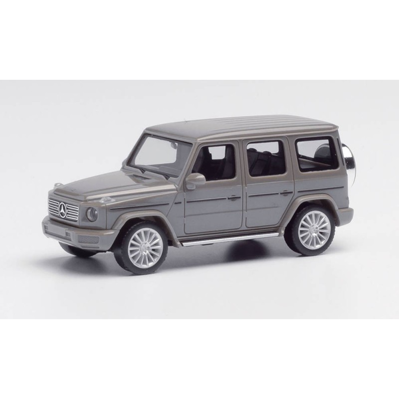 Model redukcyjny Mercedes-Benz Klasa G, skala 1:87, Herpa, szary z felgami AMG.