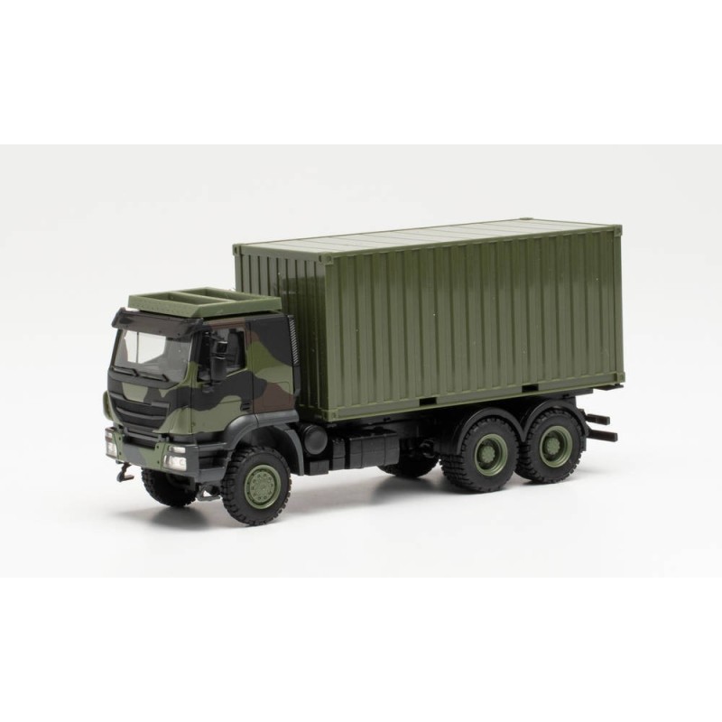 Model redukcyjny IVECO TRAKKER 6X6 z kontenerem, skala 1:87, Herpa. Kamuflaż Bundeswehry.