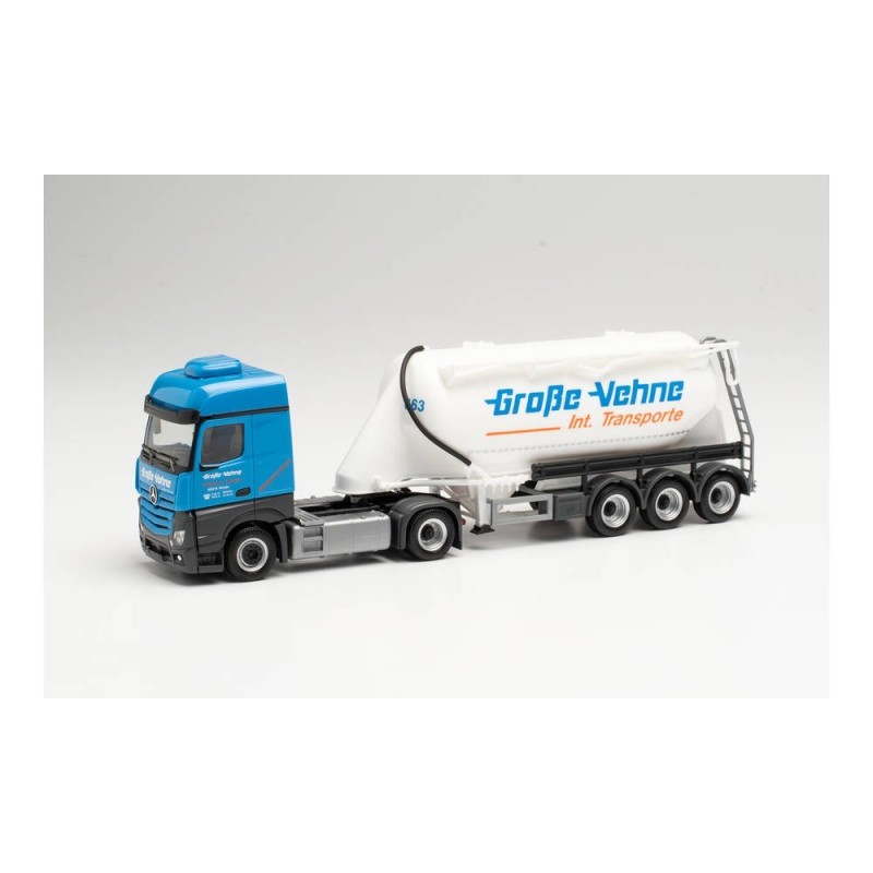 Model redukcyjny Mercedes-Benz Actros, skala 1:87, Herpa. Biała cysterna, logo "Große Vehne".