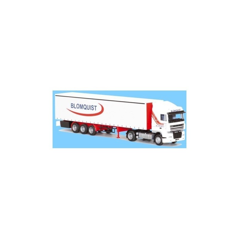 Model DAF XF 95, skala 1:87, AWM. Biały ciągnik z naczepą, logo Blomquist.