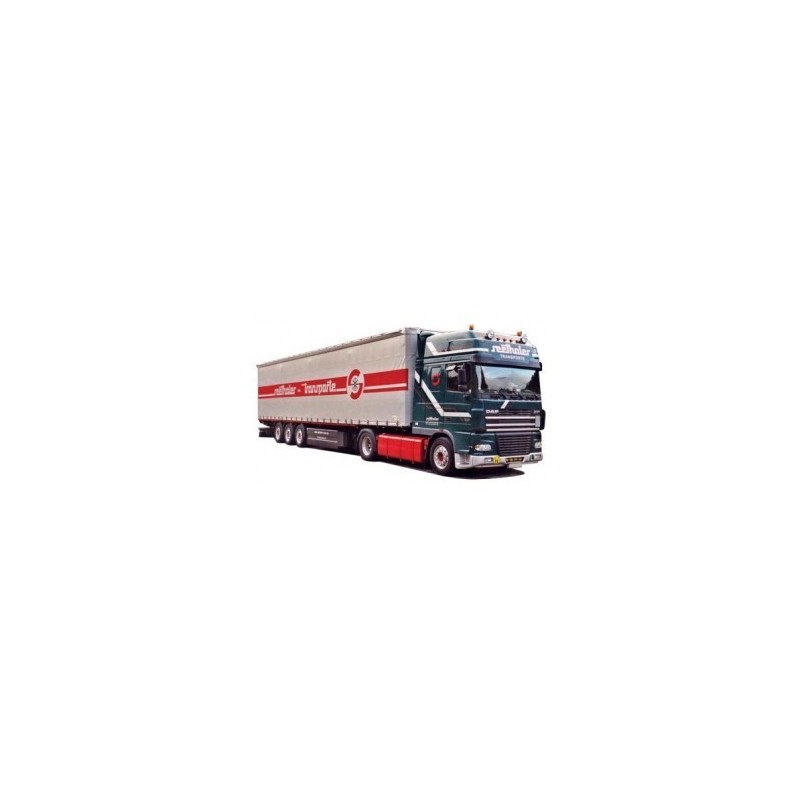 Model DAF XF 95 SSC, skala 1:87, AWM. Ciemnozielony z białą i czerwoną naczepą, logo JTE Transport.