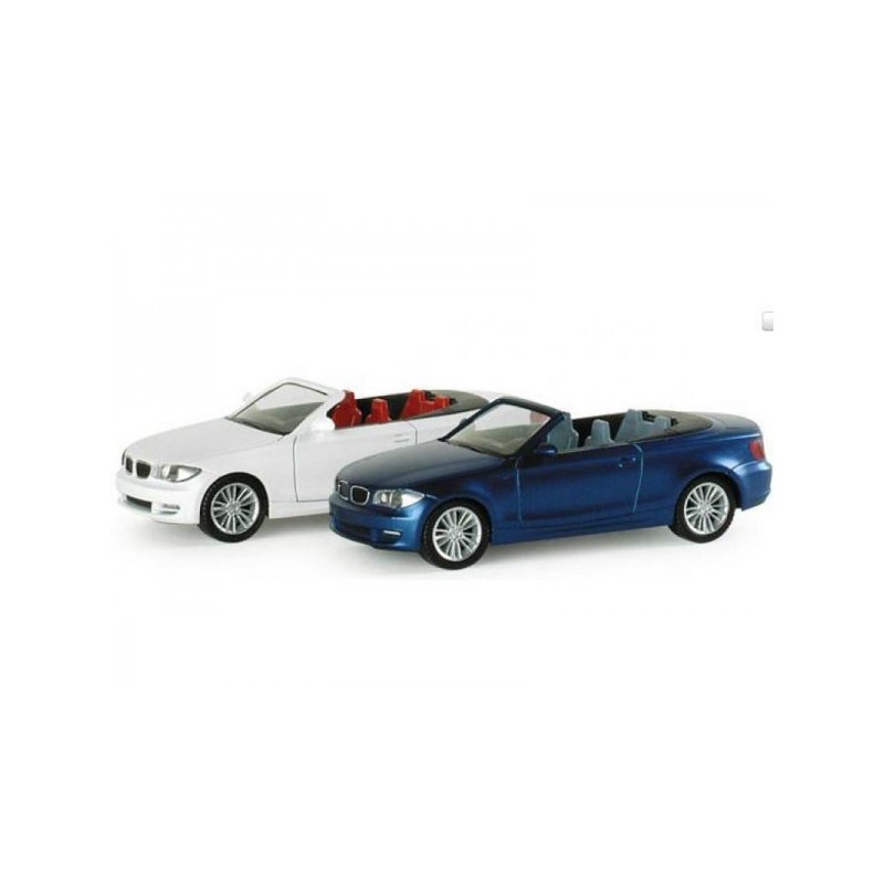 Model redukcyjny BMW 1 convertible, skala nieokreślona, Herpa. Metallicowy lakier, kabriolet.