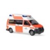 Model redukcyjny VW T5, skala 1:8, Hornis. Biały i pomarańczowy ambulans z logotypem "Rettungsdienst Goslar".