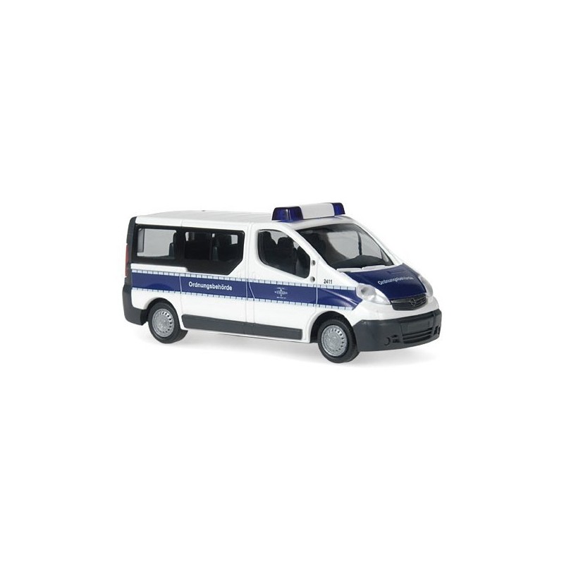 Opel Vivaro Combi, skala 1:87, z napisem "Ordnungsbehörde Wiesbaden".