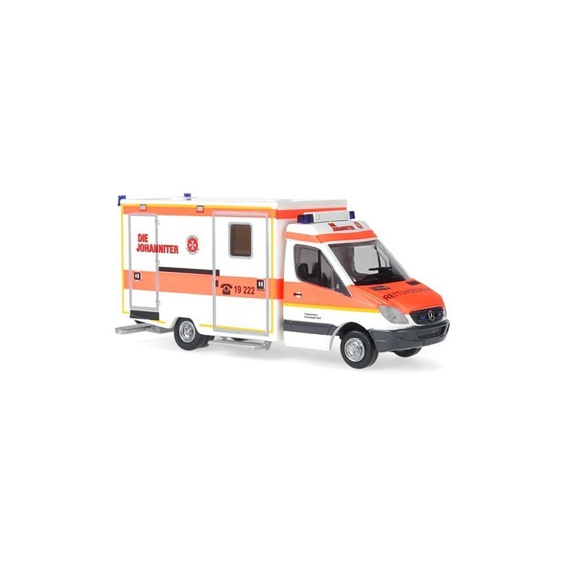 Model redukcyjny MB Sprinter 06 RTW "Die Johanniter, Schwabach", skala 1:8, Wietmarscher. Pojazd ratunkowy w kolorach organizacj