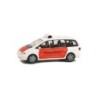 VW Sharan Feuerwehr, skala 1:87, biały z czerwonymi akcentami, napis "FEUERWEHR".