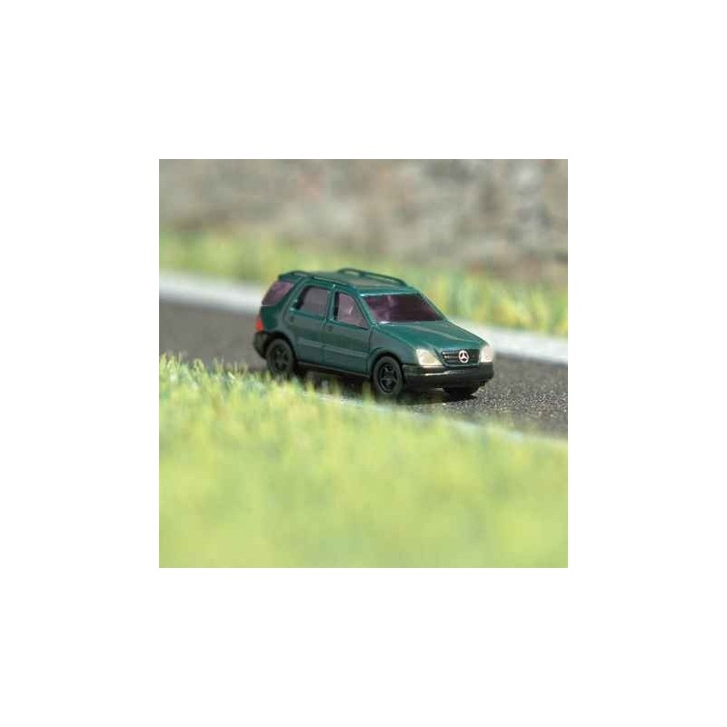 Model redukcyjny Mercedes M-Class, zielony, z migającymi światłami.