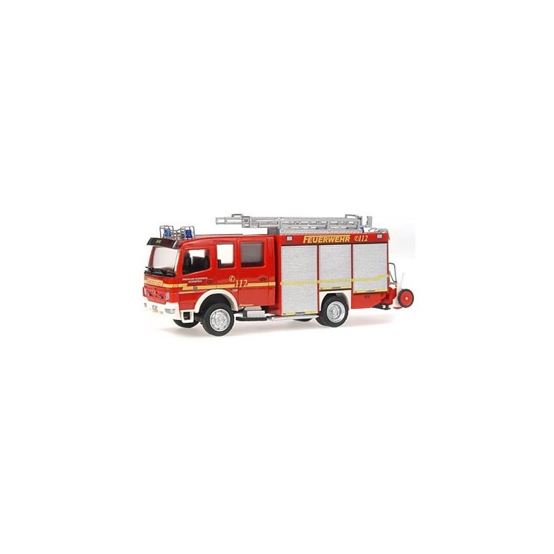 Model redukcyjny Mercedes Benz Atego LF 16/20 Feuerwehr Schenefeld, skala 1:87. Czerwony wóz strażacki z żółtymi detalami.
