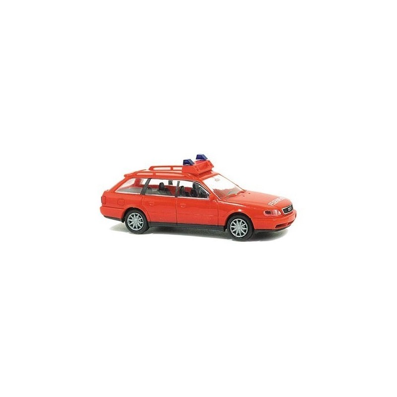 Model redukcyjny Audi A6 Avant Feuerwehr, skala 1:87. Czerwony samochód straży pożarnej.