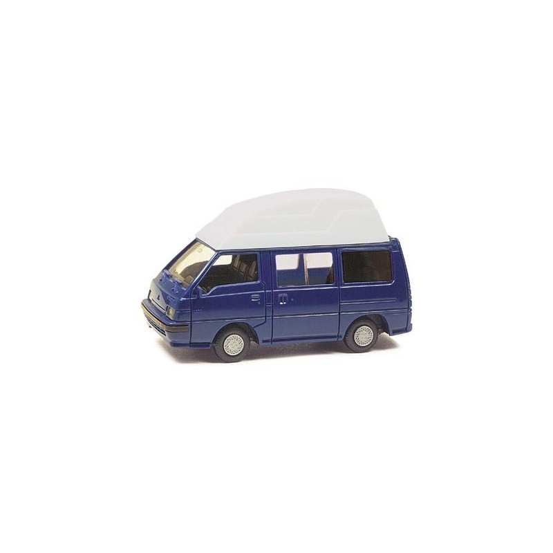 Model redukcyjny Mitsubishi L300 Campingbus, skala 1:87, Hochdach, kolor niebieski z białym dachem.