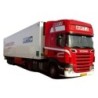 Model Scania R, skala 1:87, AWM. Czerwony ciągnik siodłowy z białą naczepą chłodnią, logo HPT.