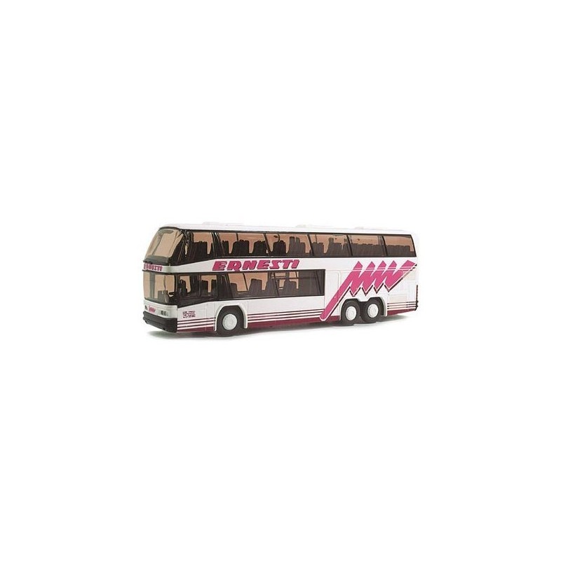 Model NEOPLAN Skyliner Ernesti, 1/87. Biały autobus z czerwonymi akcentami i napisem "ERNESTI".